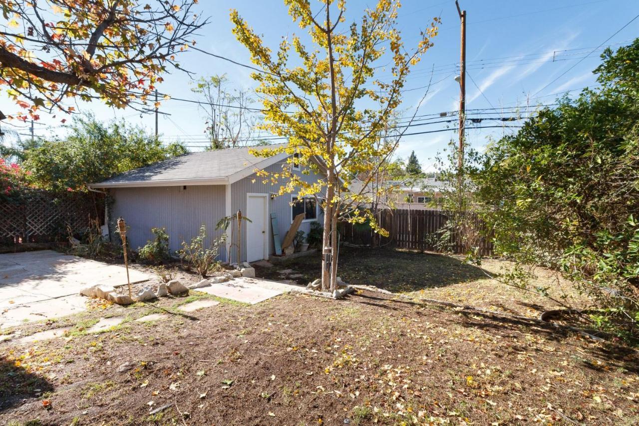 Vakantiehuis Encino Charmer With Large Backyard Los Angeles