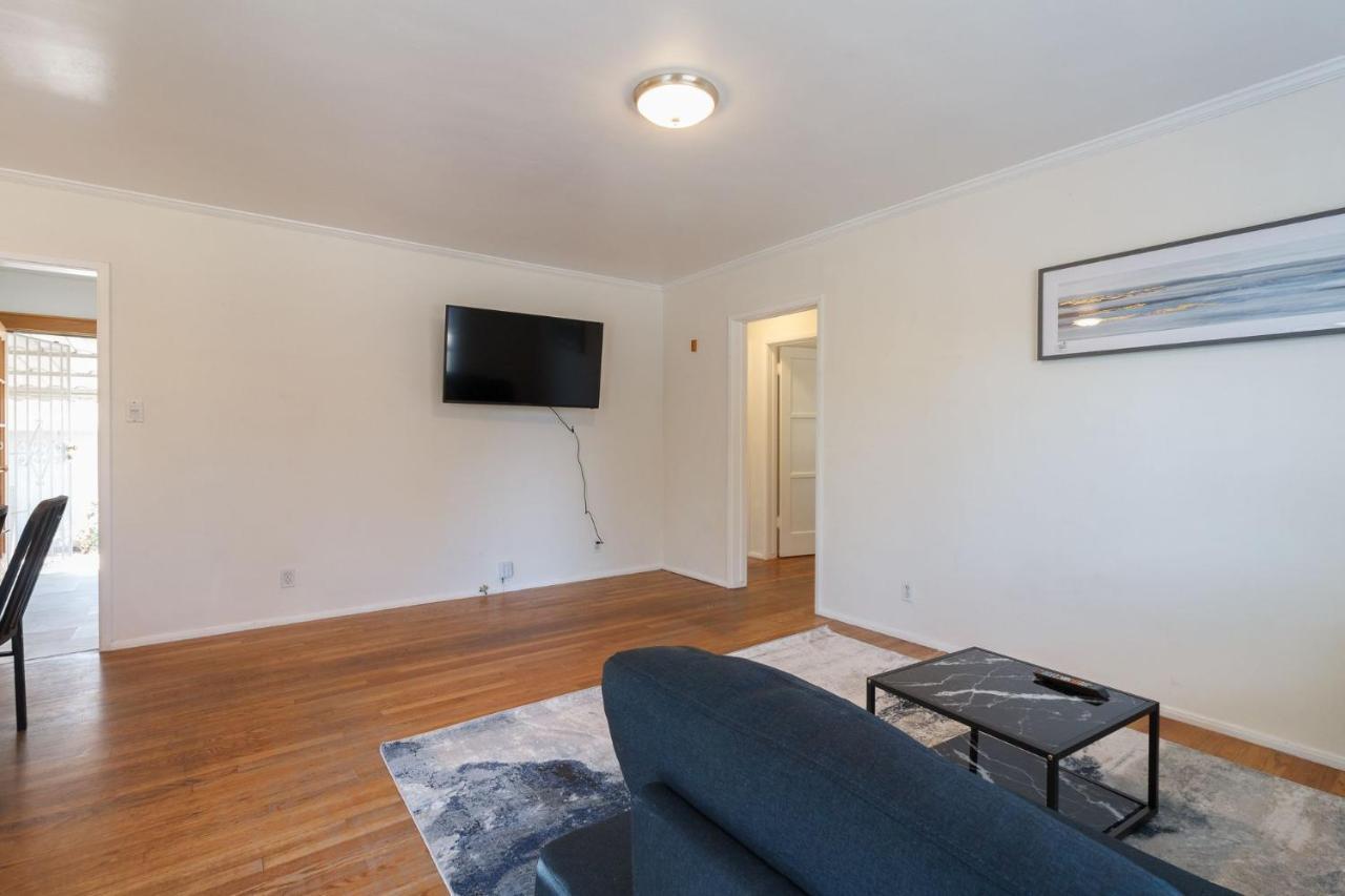 Encino Charmer With Large Backyard Vakantiehuis *