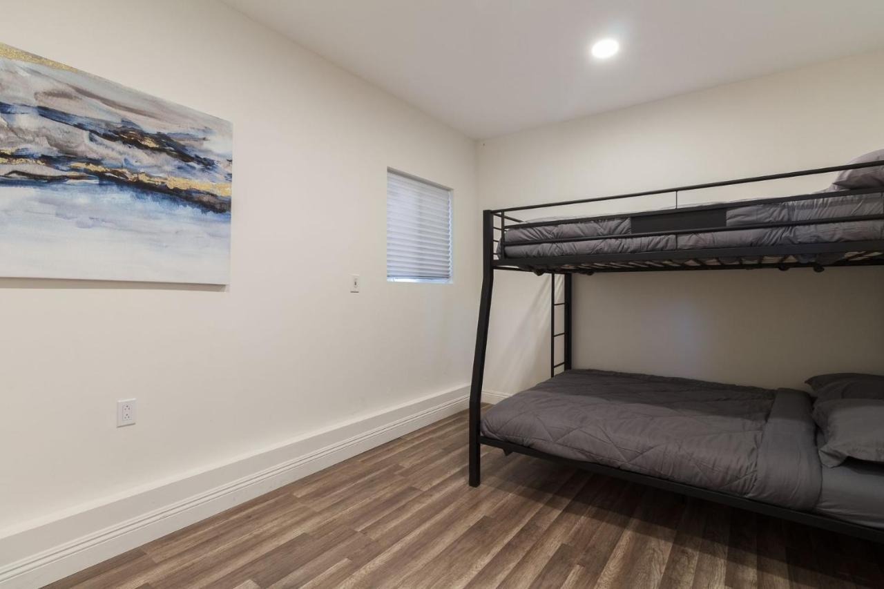 Vakantiehuis Encino Charmer With Large Backyard